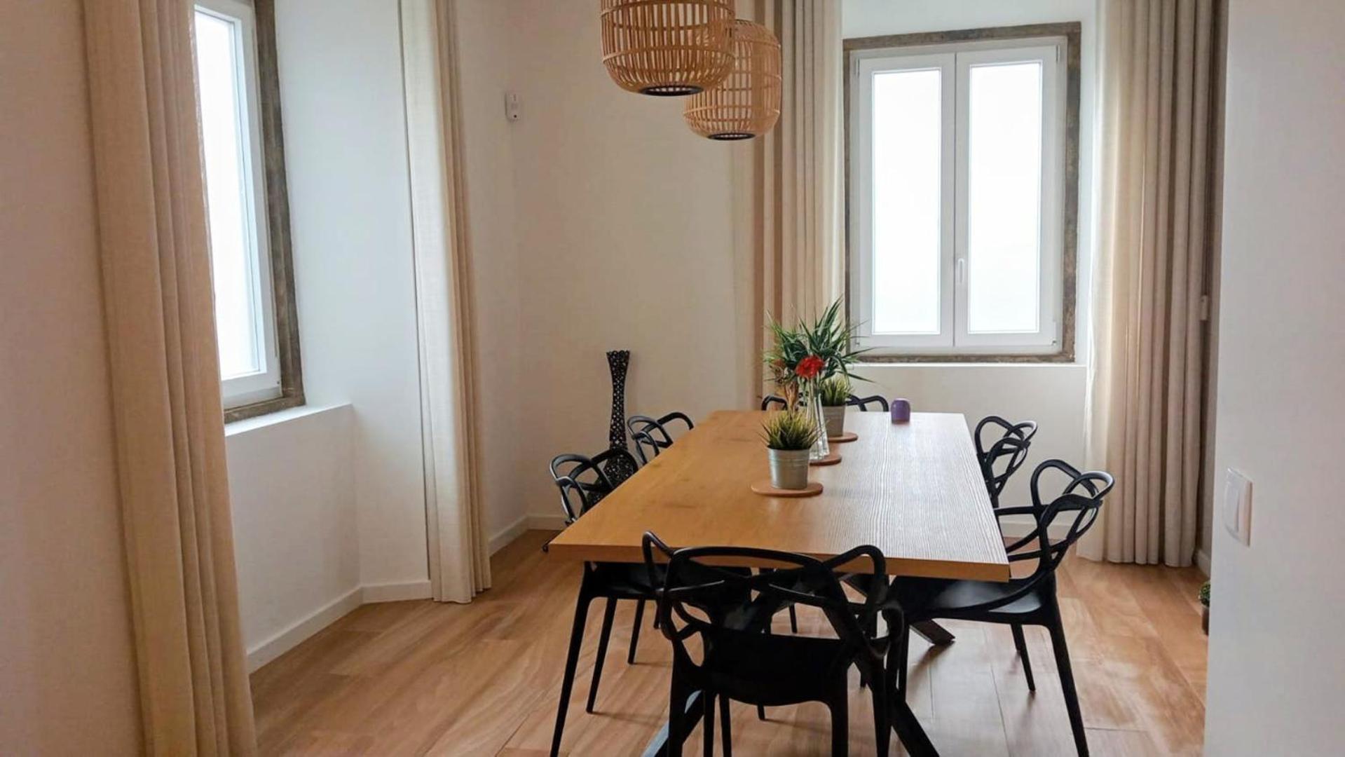 Surfsoul Guesthouse - Bed And Breakfast Peniche Exteriör bild